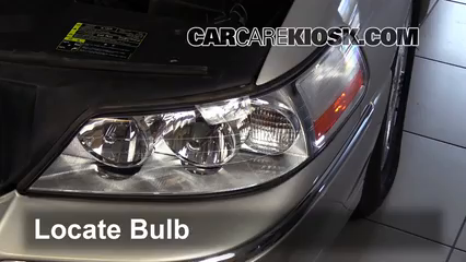2003 Lincoln Town Car Cartier 4.6L V8 Lights Highbeam (replace bulb)